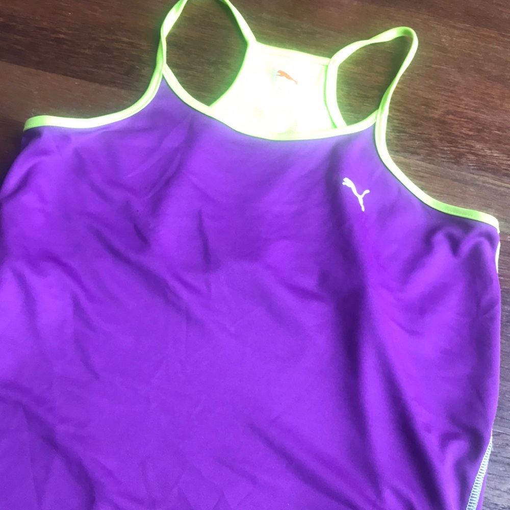 Athletic shirt